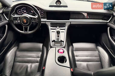 Фастбек Porsche Panamera 2016 в Києві