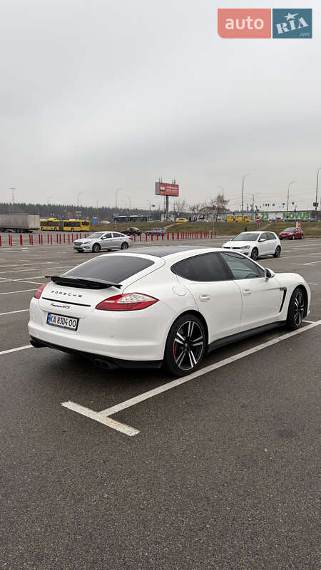 Фастбек Porsche Panamera 2012 в Києві