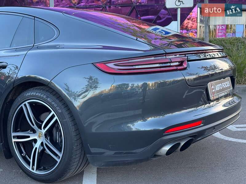 Фастбэк Porsche Panamera 2018 в Киеве фото 7 Фастбэк Porsche Panamera 2018 в Киеве