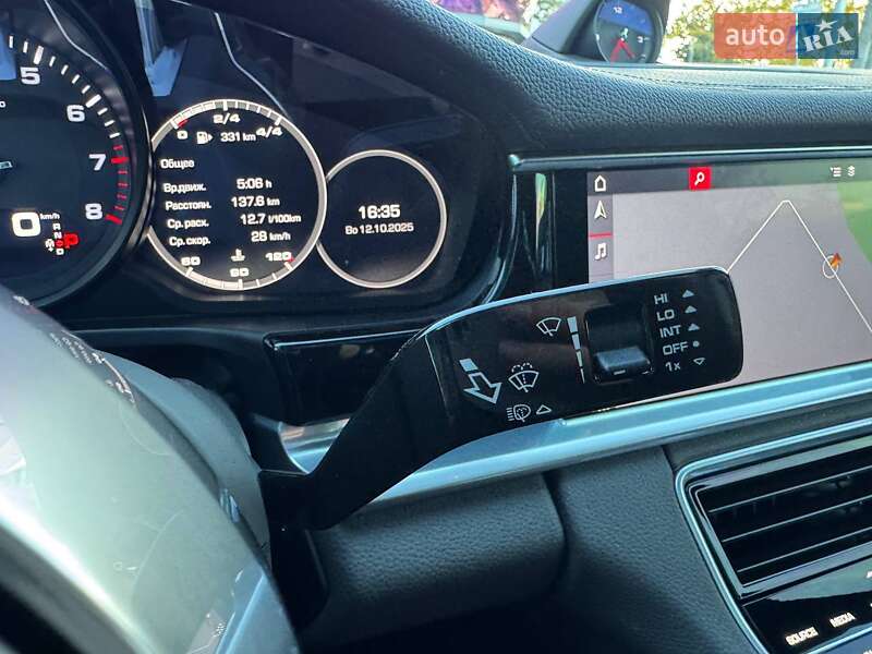 Фастбэк Porsche Panamera 2018 в Киеве фото 24 Фастбэк Porsche Panamera 2018 в Киеве