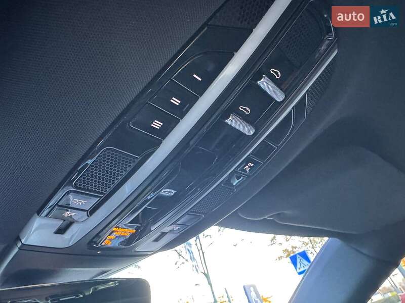 Фастбэк Porsche Panamera 2018 в Киеве фото 35 Фастбэк Porsche Panamera 2018 в Киеве