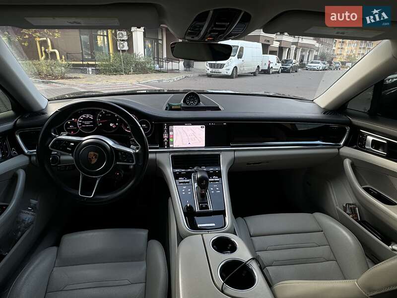 Фастбэк Porsche Panamera 2018 в Киеве фото 6 Фастбэк Porsche Panamera 2018 в Киеве