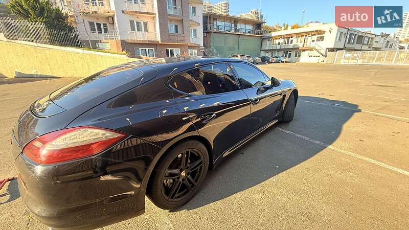 Фастбек Porsche Panamera 2010 в Одесі фото Фастбек Porsche Panamera 2010 в Одесі
