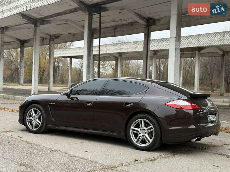 Фастбэк Porsche Panamera 2012 в Черкассах фото 13 Фастбэк Porsche Panamera 2012 в Черкассах