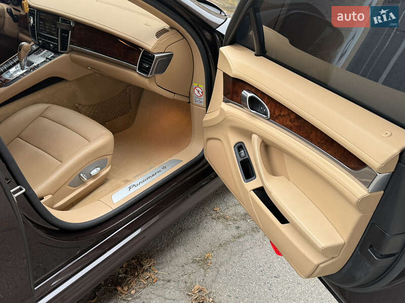 Фастбэк Porsche Panamera 2012 в Черкассах фото 24 Фастбэк Porsche Panamera 2012 в Черкассах