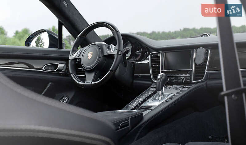 Фастбек Porsche Panamera 2013 в Києві фото 10 Фастбек Porsche Panamera 2013 в Києві