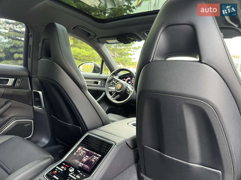 Фастбэк Porsche Panamera 2022 в Одессе