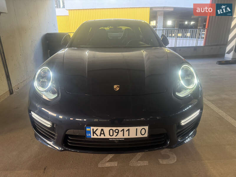 Фастбек Porsche Panamera 2013 в Києві фото 19 Фастбек Porsche Panamera 2013 в Києві