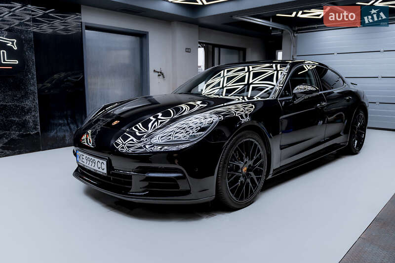 Фастбек Porsche Panamera 2020 в Дніпрі фото 2 Фастбек Porsche Panamera 2020 в Дніпрі