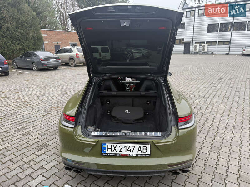 Фастбэк Porsche Panamera 2021 в Хмельницком