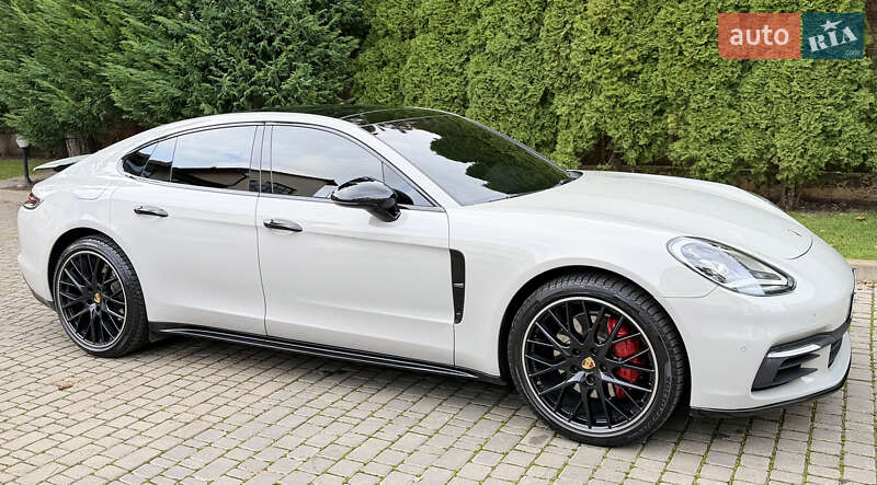 Фастбек Porsche Panamera 2017 в Одесі фото 10 Фастбек Porsche Panamera 2017 в Одесі