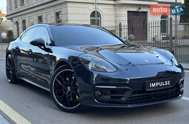 Фастбэк Porsche Panamera 2020 в Киеве