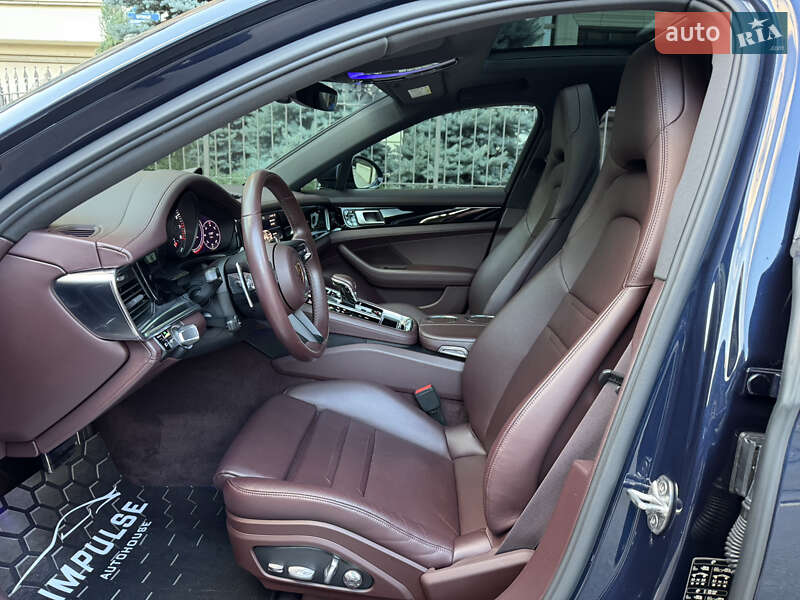 Фастбек Porsche Panamera 2020 в Києві