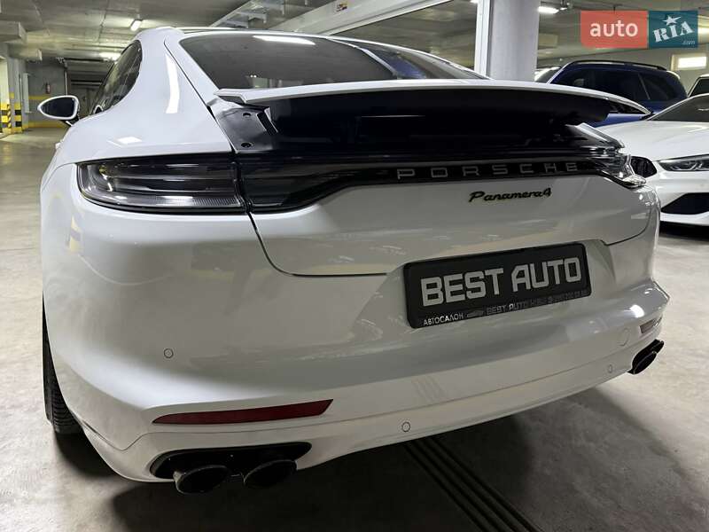 Фастбэк Porsche Panamera 2023 в Киеве фото 14 Фастбэк Porsche Panamera 2023 в Киеве