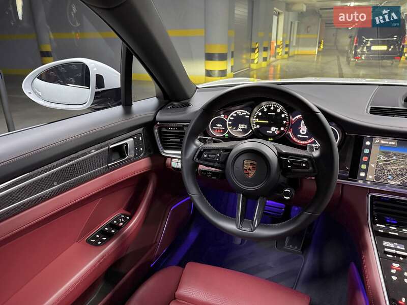 Фастбэк Porsche Panamera 2023 в Киеве фото 87 Фастбэк Porsche Panamera 2023 в Киеве