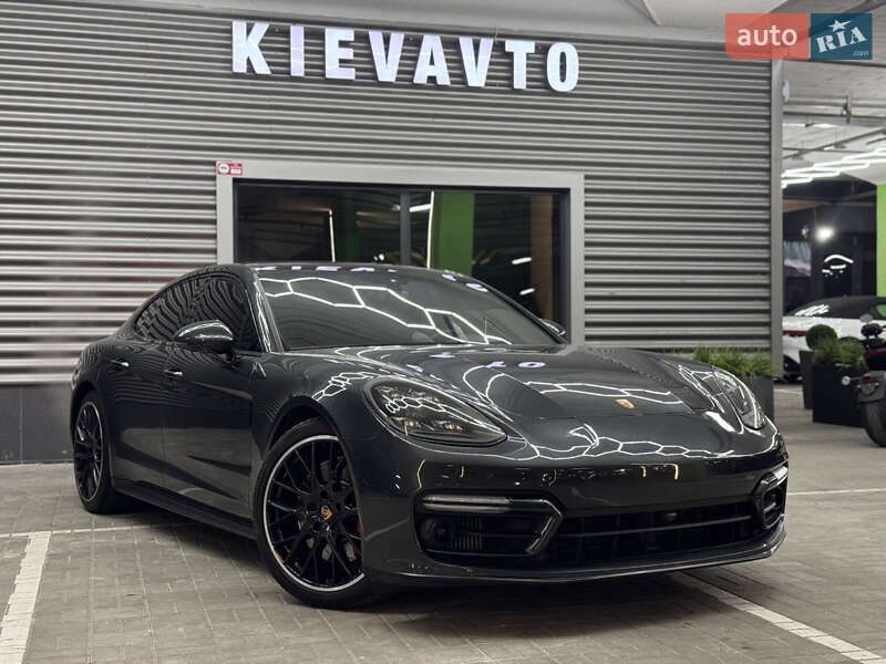 Фастбек Porsche Panamera 2023 в Києві