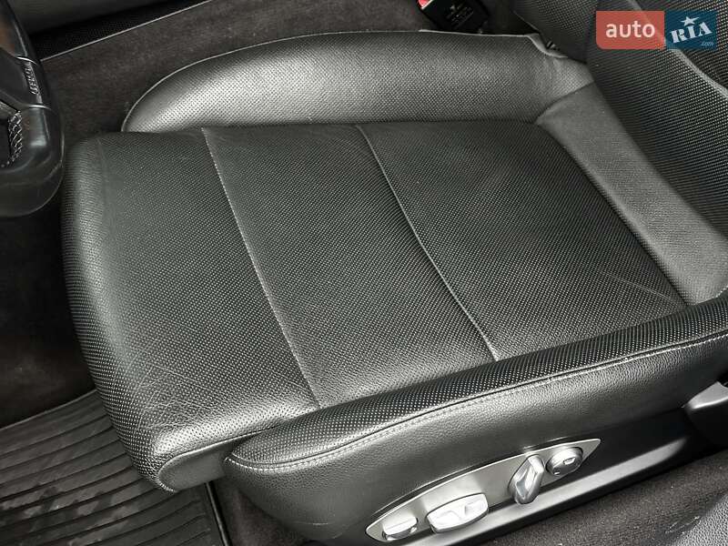 Фастбэк Porsche Panamera 2013 в Львове фото 25 Фастбэк Porsche Panamera 2013 в Львове