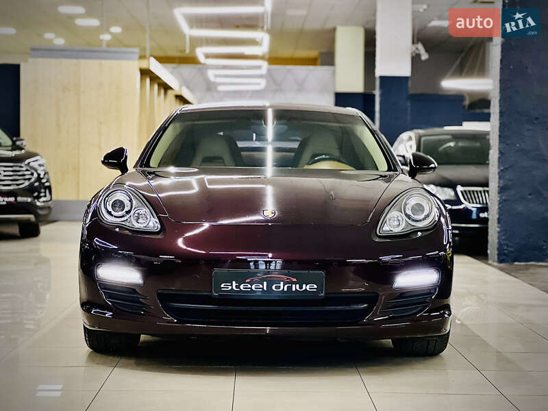 Фастбэк Porsche Panamera 2012 в Николаеве фото 2 Фастбэк Porsche Panamera 2012 в Николаеве