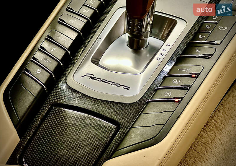 Фастбэк Porsche Panamera 2012 в Николаеве фото 31 Фастбэк Porsche Panamera 2012 в Николаеве