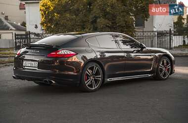 Фастбек Porsche Panamera 2011 в Житомирі