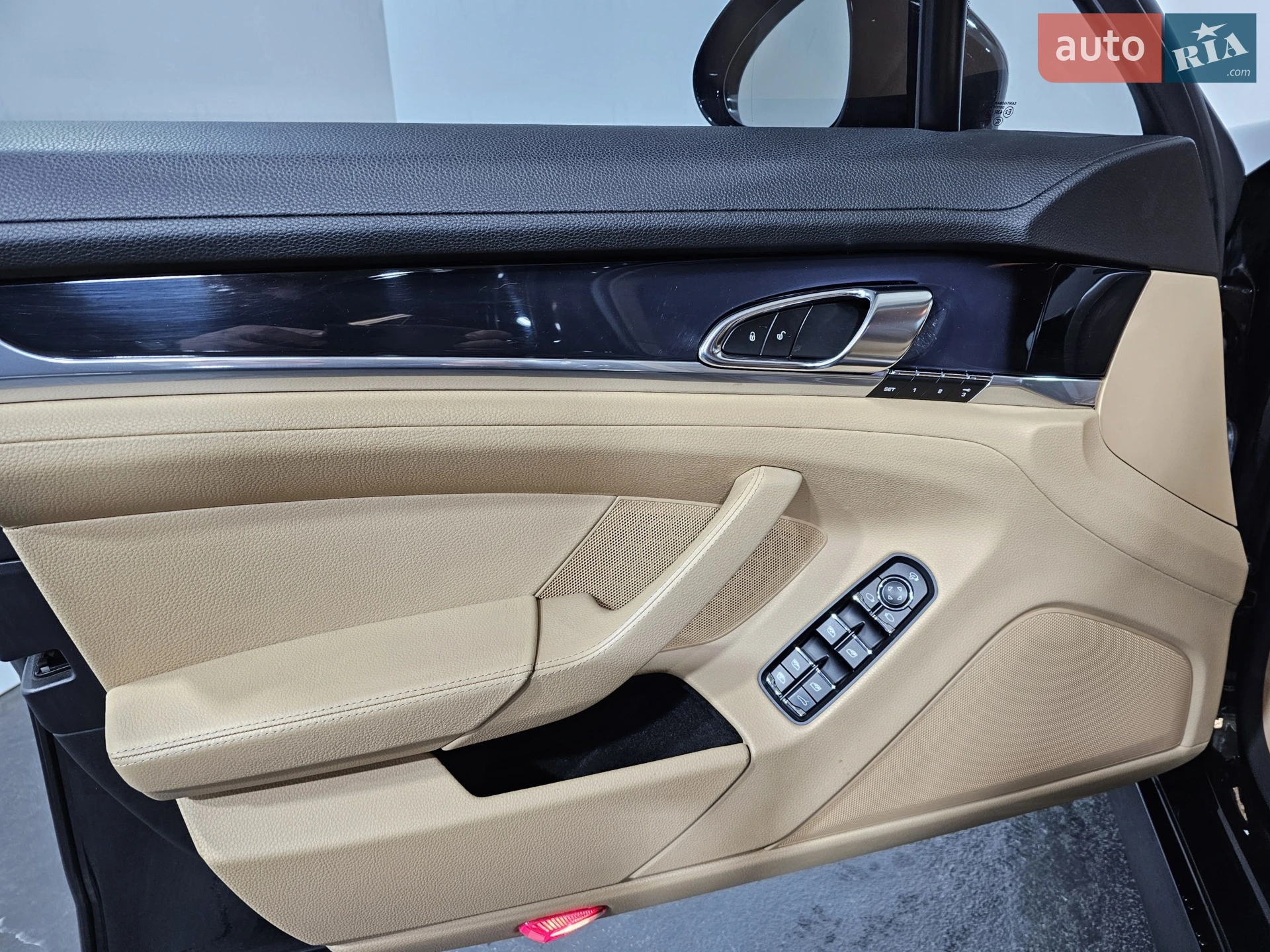2013 Porsche Panamera - мініатюра 25