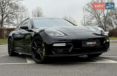 Фастбэк Porsche Panamera 2017 в Киеве