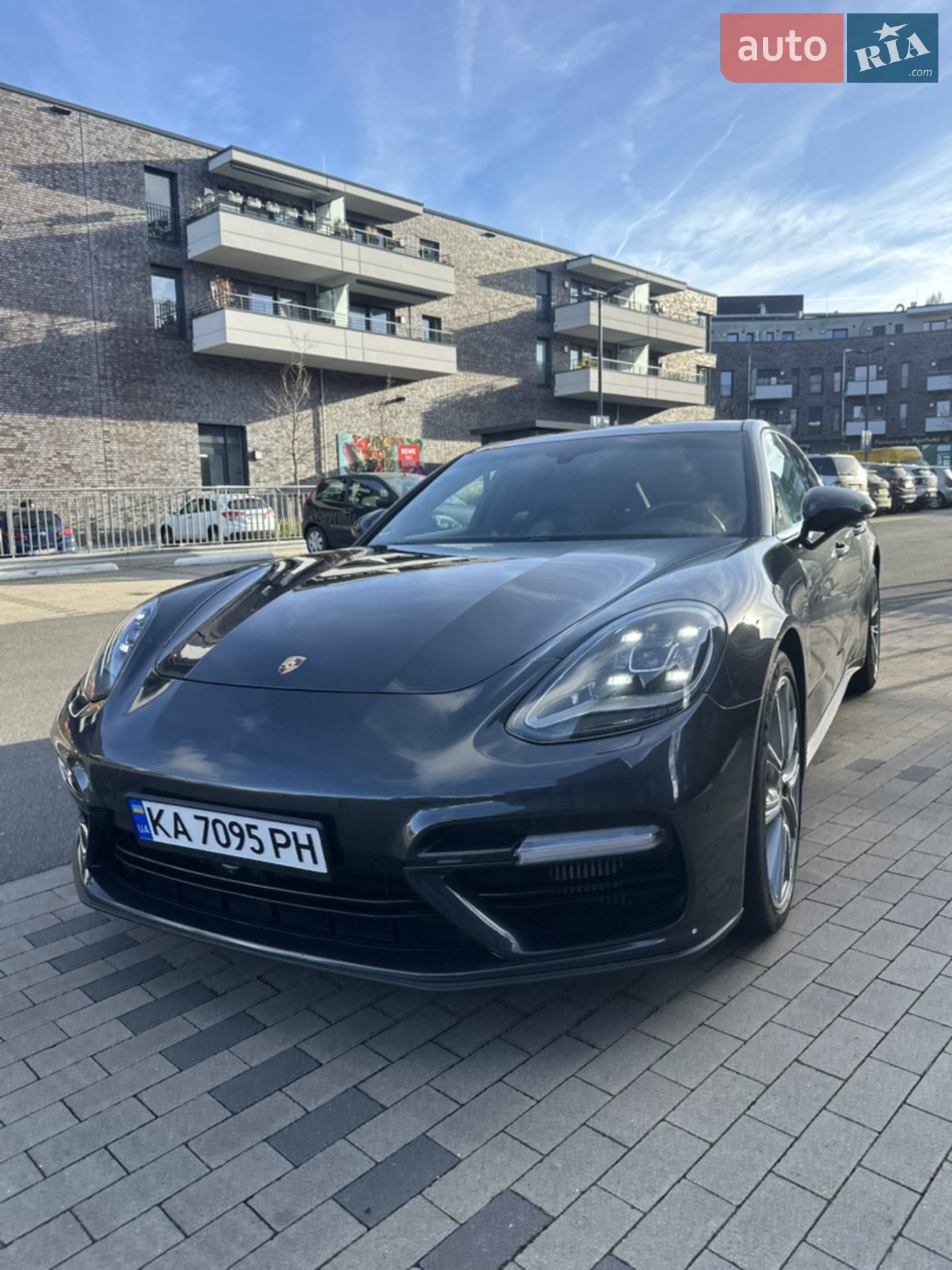 2017 Porsche Panamera - мініатюра 11