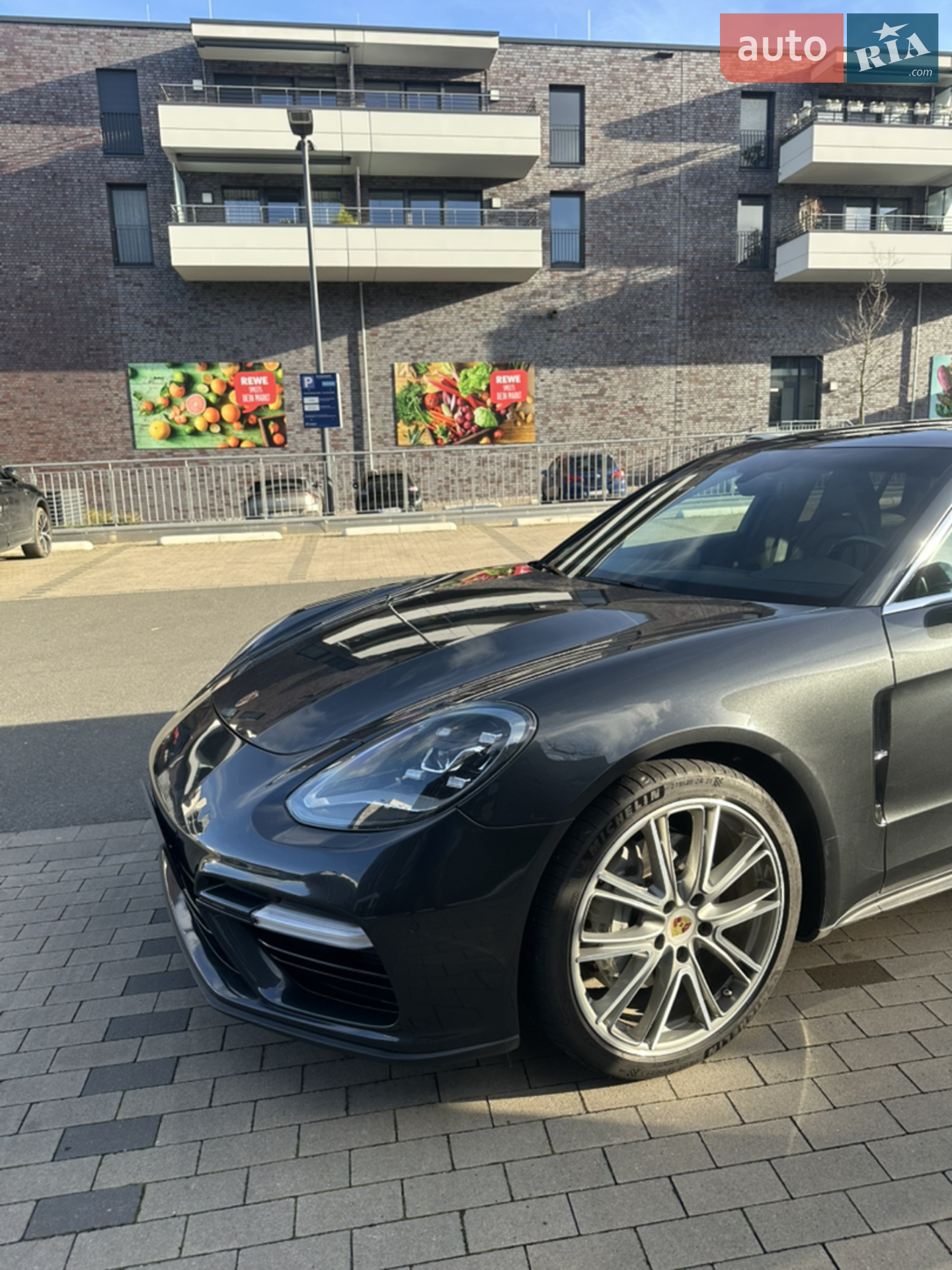 2017 Porsche Panamera - мініатюра 21
