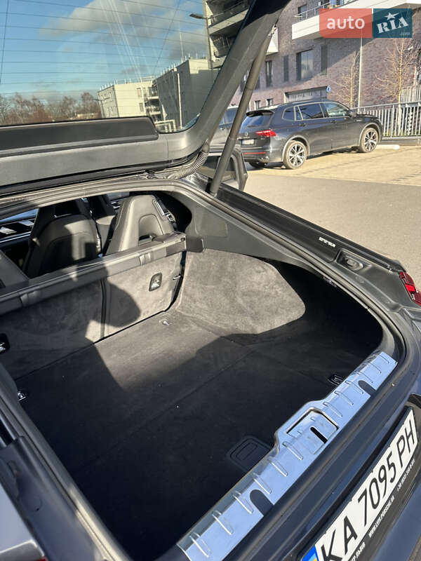 Фастбэк Porsche Panamera 2017 в Львове