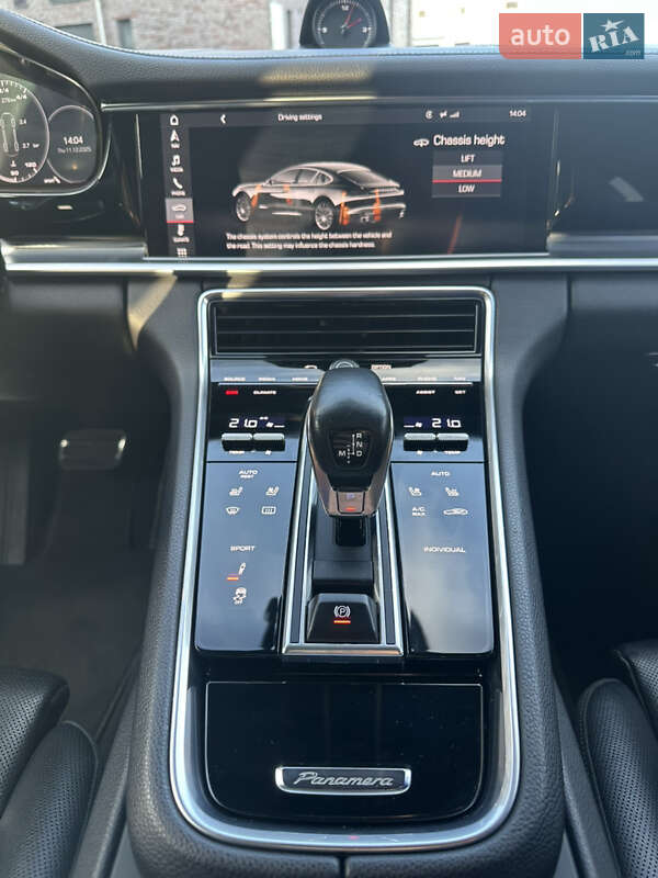 Фастбэк Porsche Panamera 2017 в Львове