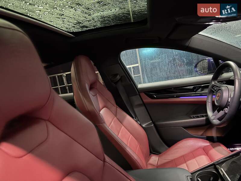 Фастбэк Porsche Panamera 2024 в Киеве фото 54 Фастбэк Porsche Panamera 2024 в Киеве