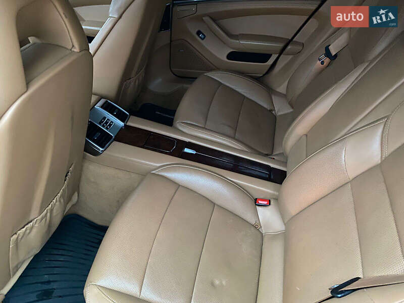 Фастбек Porsche Panamera 2010 в Кривому Розі