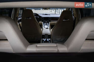 Фастбек Porsche Panamera 2011 в Києві