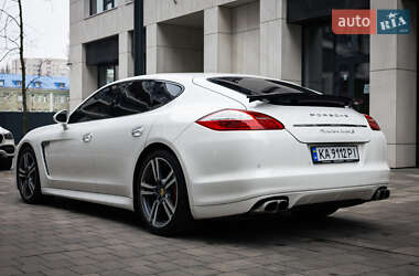 Фастбек Porsche Panamera 2011 в Києві