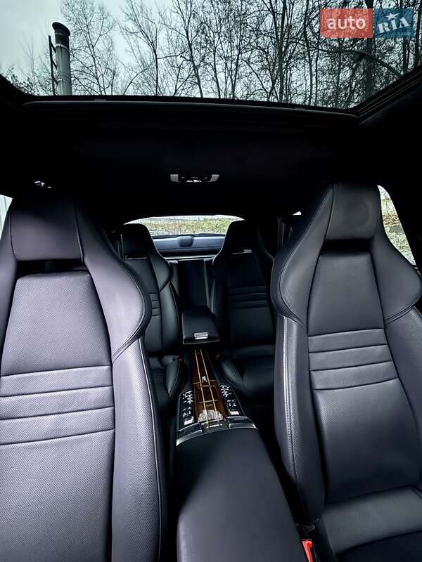 Фастбек Porsche Panamera 2016 в Києві