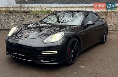 Фастбек Porsche Panamera 2016 в Києві