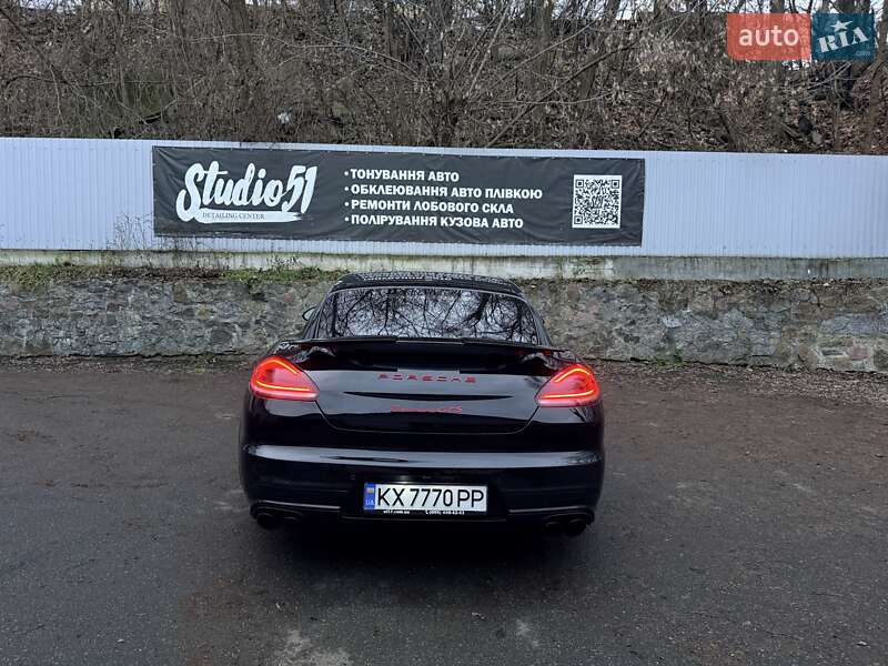 Фастбек Porsche Panamera 2016 в Києві