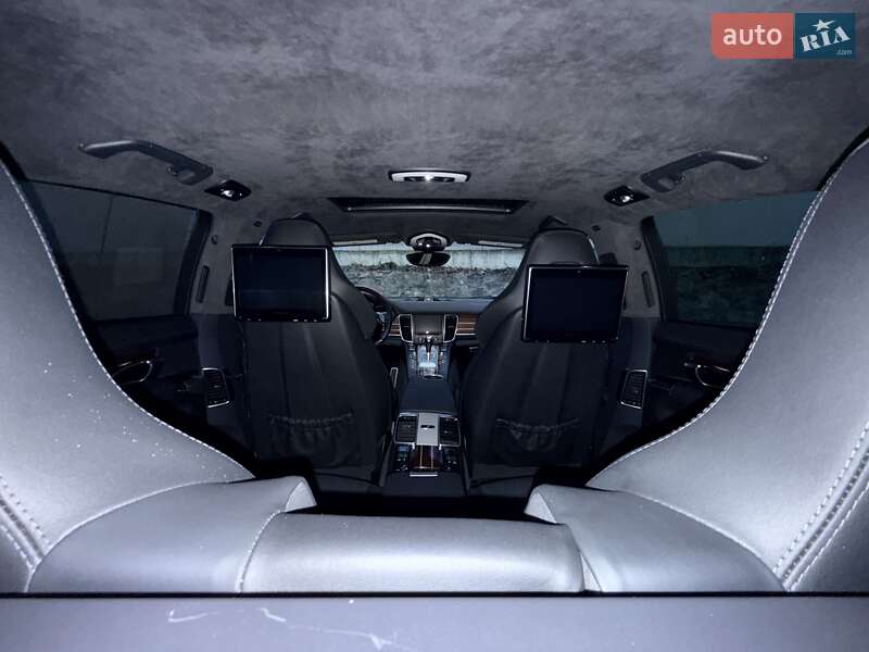 Фастбек Porsche Panamera 2016 в Києві
