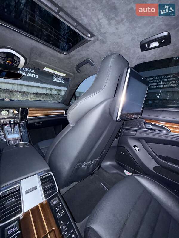 Фастбек Porsche Panamera 2016 в Києві