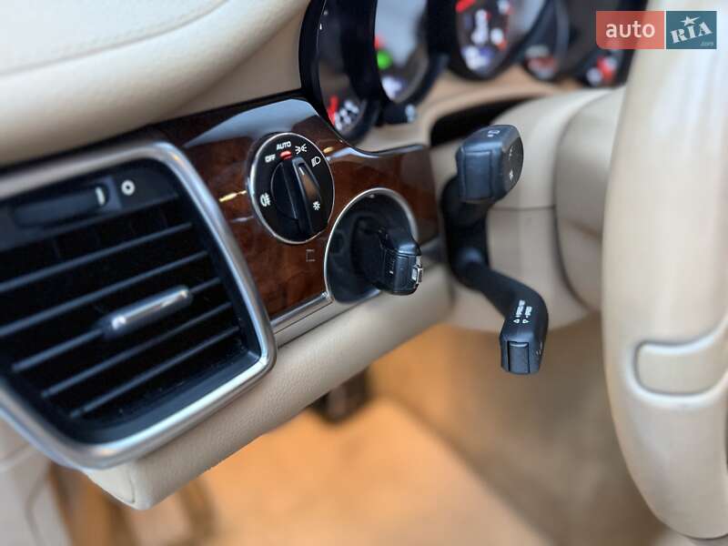 Фастбэк Porsche Panamera 2012 в Кривом Роге фото 32 Фастбэк Porsche Panamera 2012 в Кривом Роге