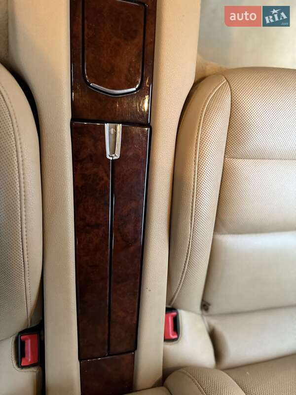 Фастбэк Porsche Panamera 2012 в Кривом Роге фото 49 Фастбэк Porsche Panamera 2012 в Кривом Роге