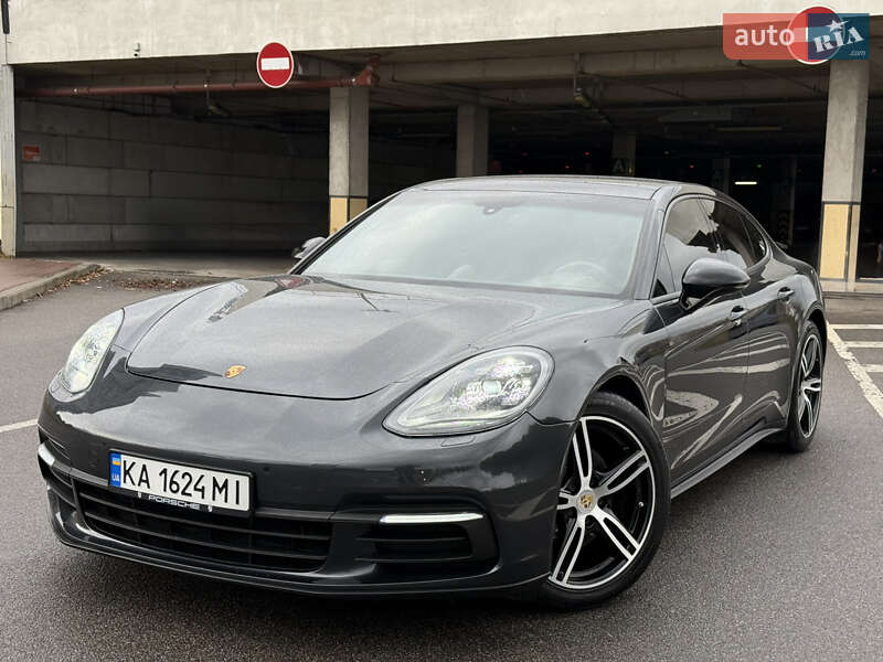 Porsche Panamera 2018