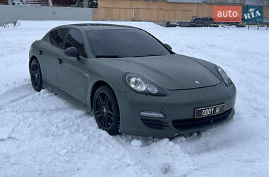 Фастбэк Porsche Panamera 2011 в Харькове