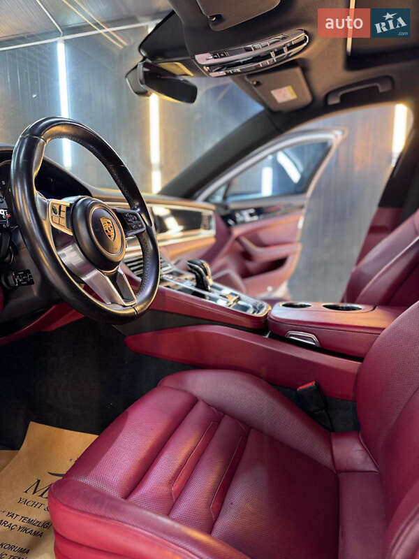 Універсал Porsche Panamera 2017 в Києві фото 12 Універсал Porsche Panamera 2017 в Києві