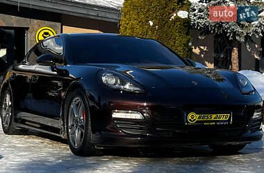 Фастбэк Porsche Panamera 2013 в Львове