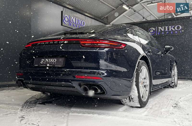 Фастбэк Porsche Panamera 2017 в Киеве фото 14 Фастбэк Porsche Panamera 2017 в Киеве
