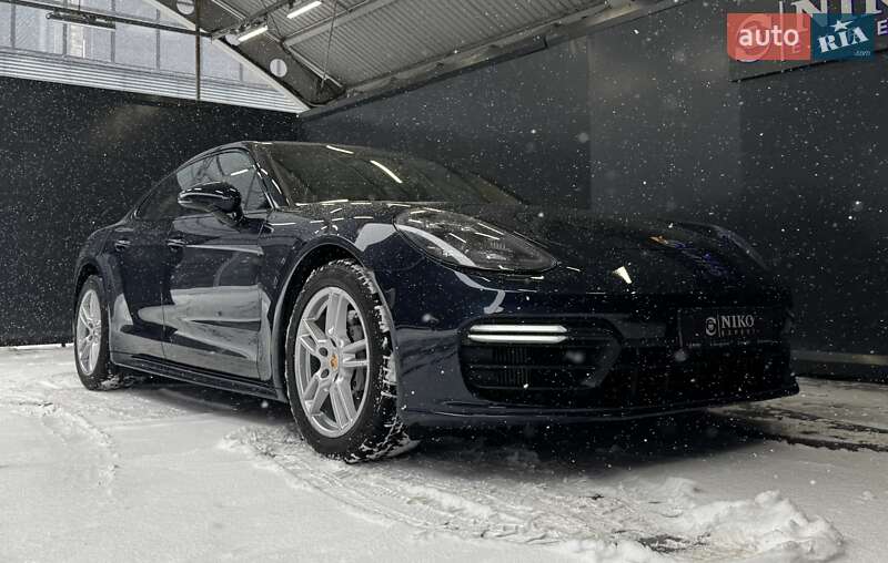 Фастбэк Porsche Panamera 2017 в Киеве фото 21 Фастбэк Porsche Panamera 2017 в Киеве