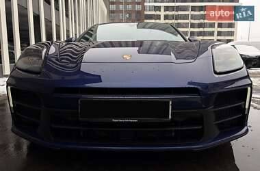 Фастбэк Porsche Panamera 2024 в Киеве
