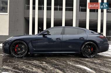 Фастбек Porsche Panamera 2013 в Києві