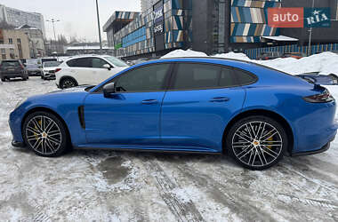 Фастбек Porsche Panamera 2017 в Києві